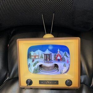 Holiday Time Christmas Animated Retro TV Television Lighted Rotating‎ Musical
